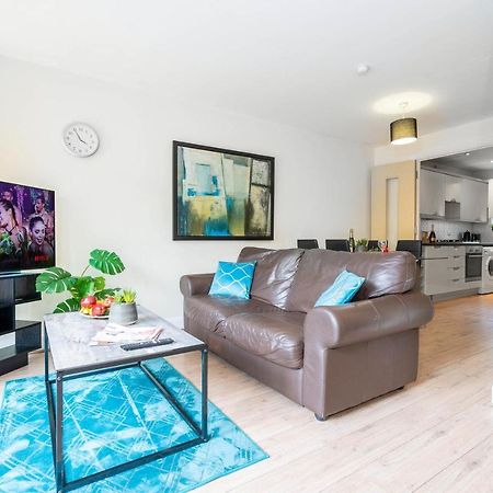 City Centre Townhouse - 3 Bedrooms - Garage - Parking - Top Rated Бирмингам Екстериор снимка