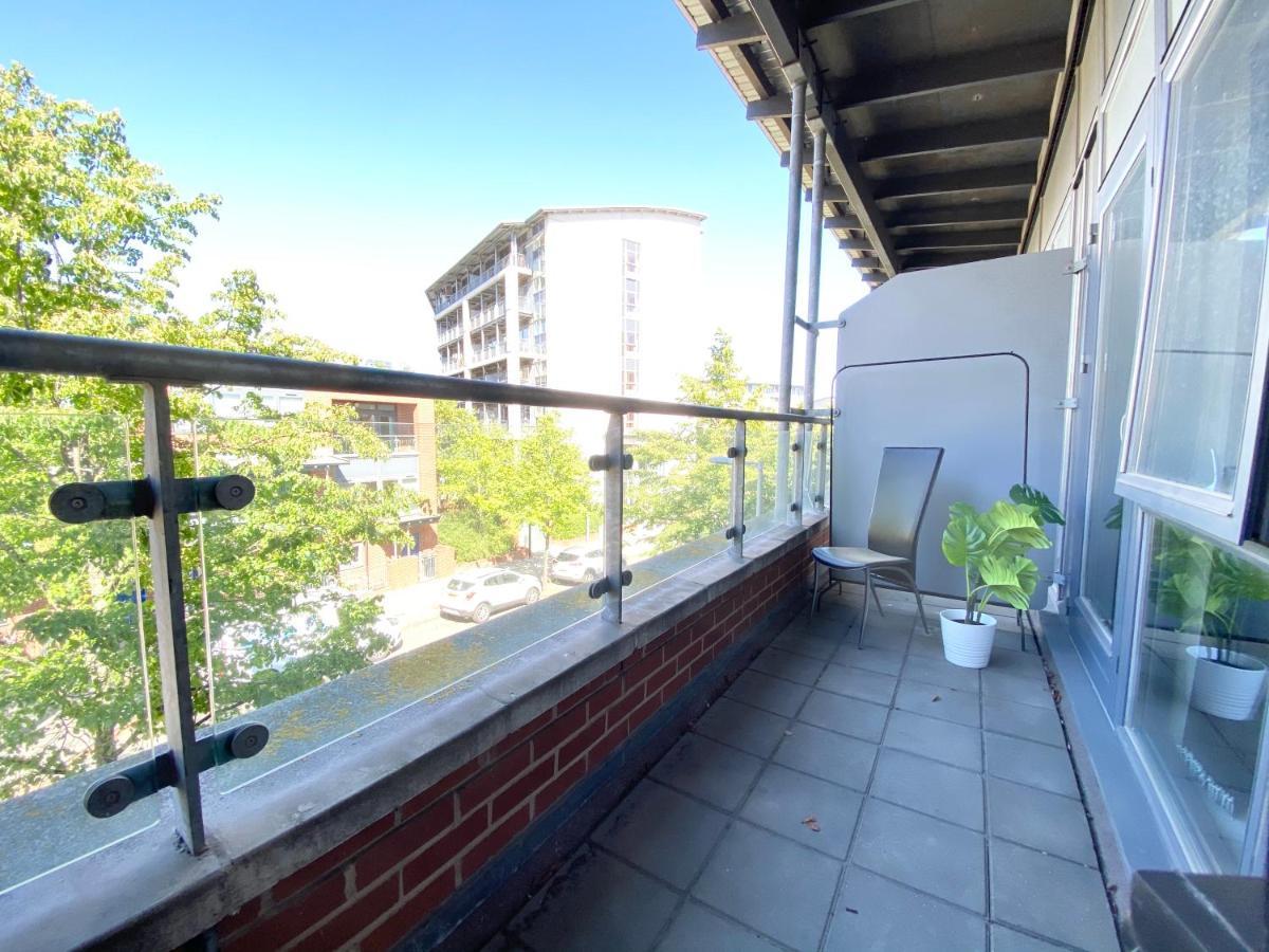 City Centre Townhouse - 3 Bedrooms - Garage - Parking - Top Rated Бирмингам Екстериор снимка